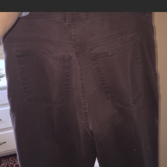 B R O W N   // S T R A I G H T • L E G • J E A N S - Picture 3 of 3